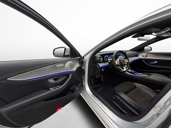 Mercedes-Benz E200 16 of 30