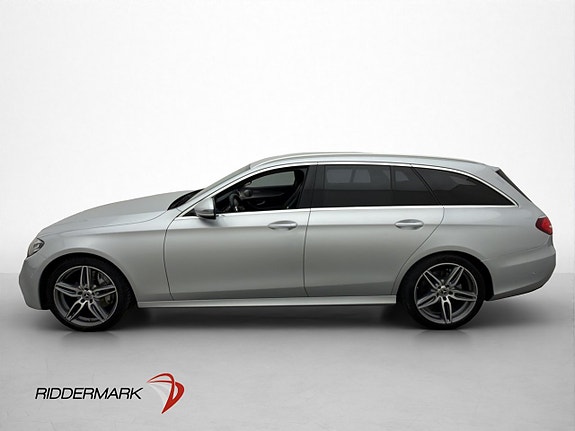 Mercedes-Benz E200 2 of 5