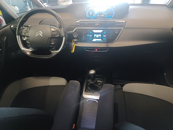 Citroen C4 Picasso 11 of 15