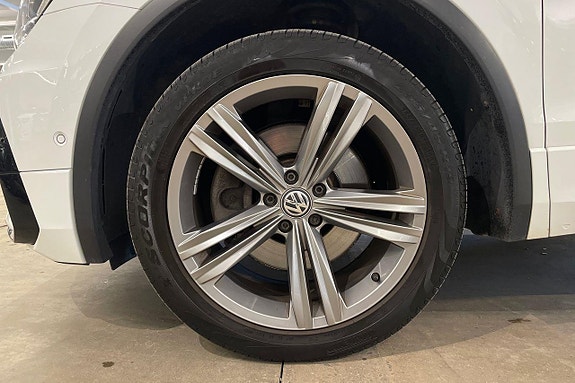 Volkswagen Tiguan 5 of 5