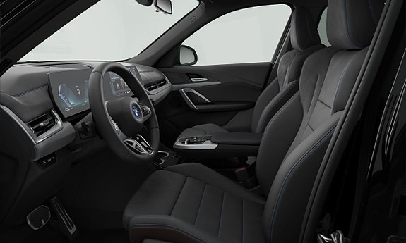 BMW X1 3 of 3