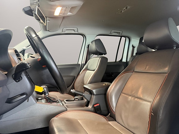 Volkswagen Amarok 11 of 26