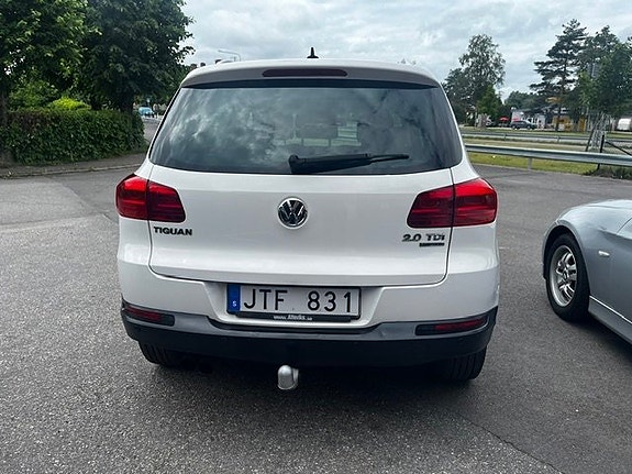Volkswagen Tiguan 5 of 5