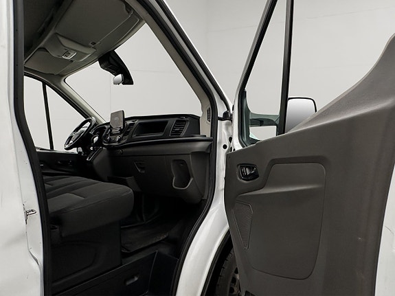 Ford Transit 26 of 30