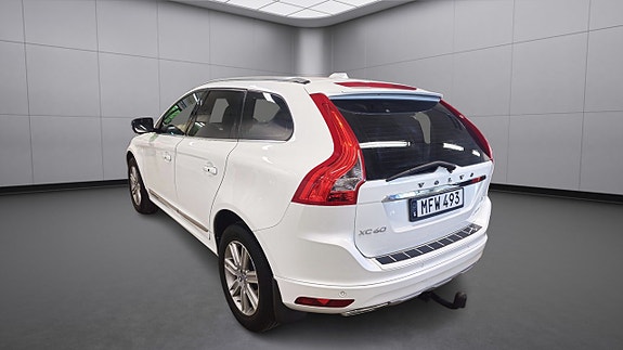 Volvo XC60 4 of 11
