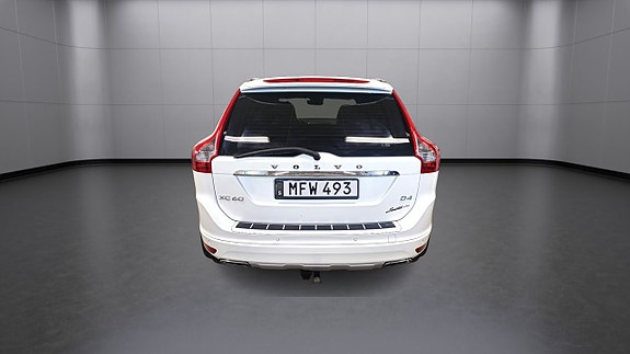 Volvo XC60 5 of 11