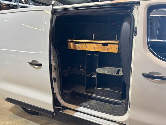 Opel Vivaro 20 of 26