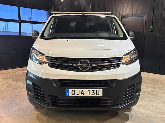 Opel Vivaro 2 of 5