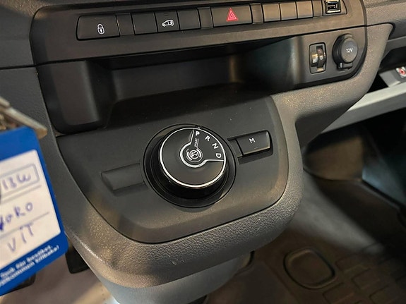 Opel Vivaro 9 of 26