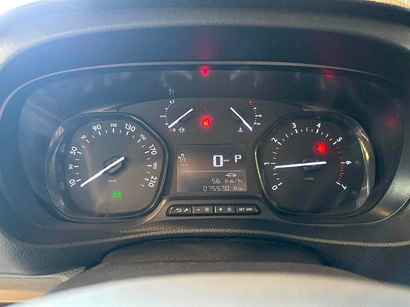 Opel Vivaro 16 of 26