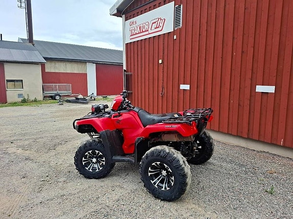 Honda Rubicon 520 2 of 11