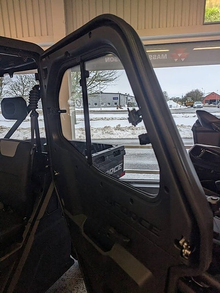 CFMoto Uforce UTV 600 6 of 7