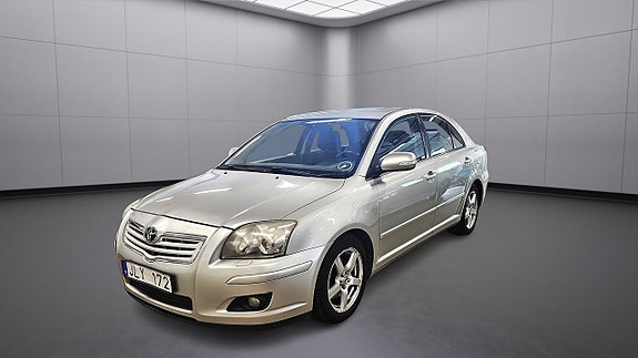 Toyota Avensis 3 of 5