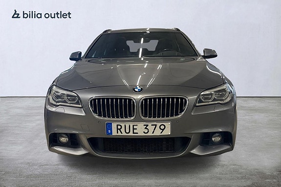 BMW 520d 3 of 5