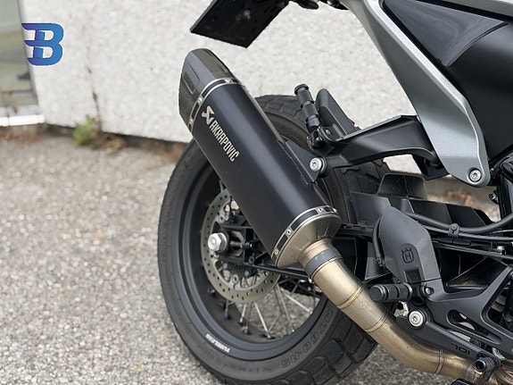 Husqvarna 701 Svartpilen 701 2020 4 of 10