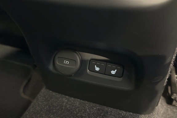 Volvo XC40 26 of 28