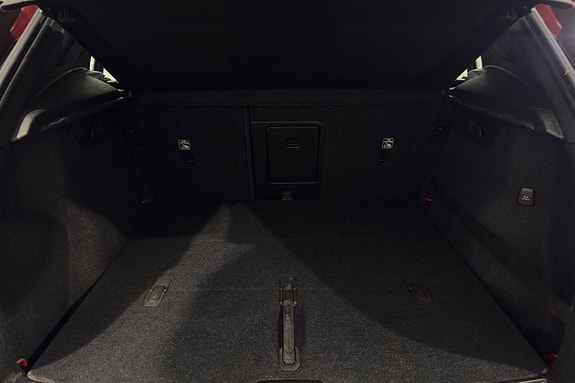 Volvo XC40 27 of 28