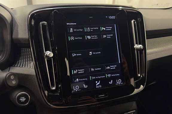 Volvo XC40 18 of 28