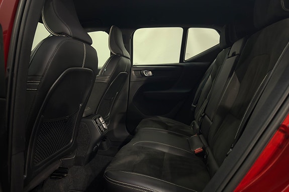 Volvo XC40 25 of 28