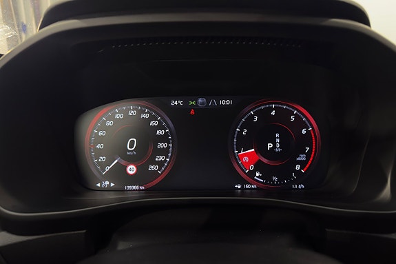 Volvo XC40 12 of 28