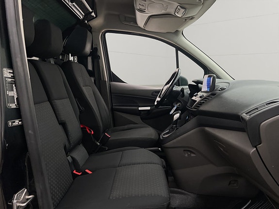 Ford Transit Connect 26 of 30