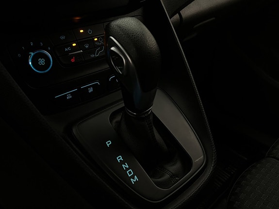 Ford Transit Connect 25 of 30