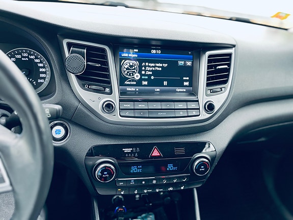 Hyundai Tucson 19 of 30