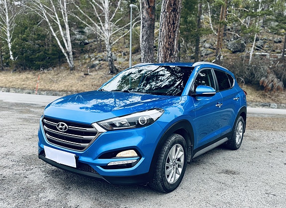 Hyundai Tucson 2 of 5