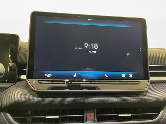 Volkswagen T-Roc 10 of 18