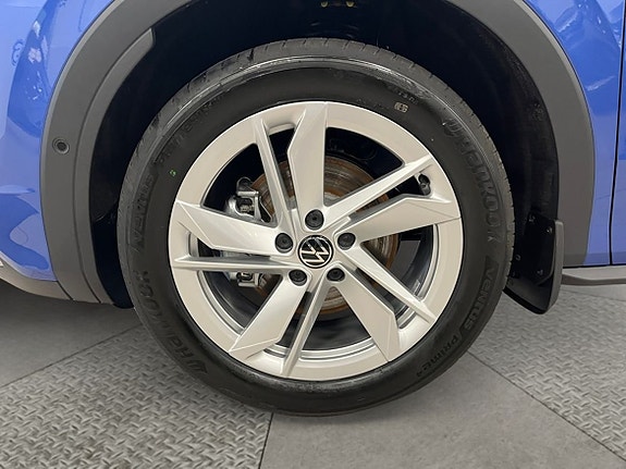 Volkswagen T-Roc 12 of 18