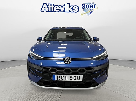 Volkswagen T-Roc 2 of 18