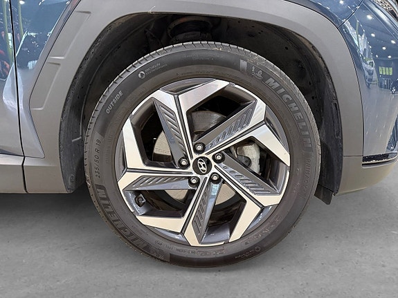 Hyundai Tucson 8 of 23