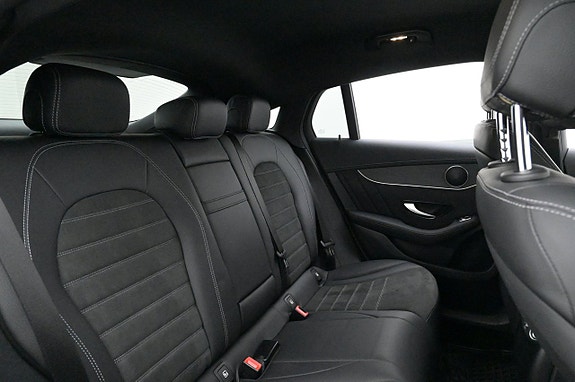 Mercedes-Benz GLC300 e 21 of 27