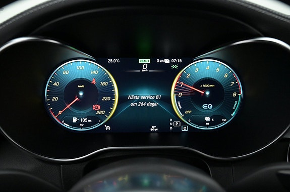 Mercedes-Benz GLC300 e 10 of 27