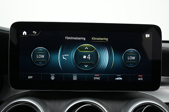 Mercedes-Benz GLC300 e 19 of 27