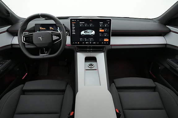 Polestar 4 6 of 27