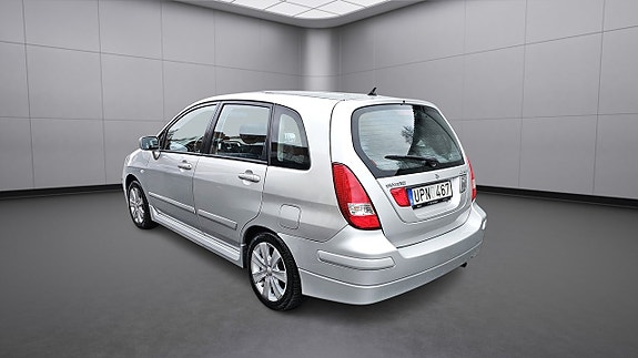 Suzuki Liana 4 of 5