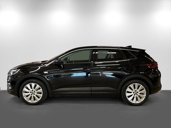 Opel Grandland X 4 of 5