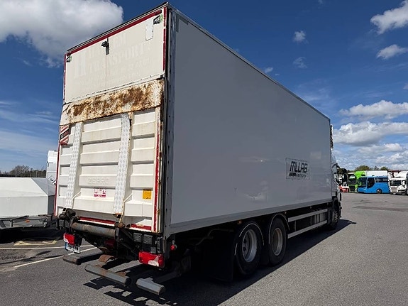 Scania P 400 DB 4 of 5