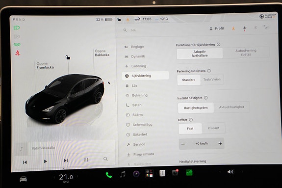Tesla Model Y 22 of 23