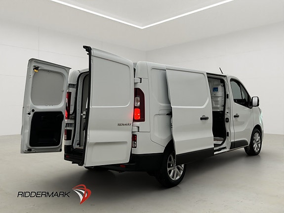 Renault Trafic 14 of 30