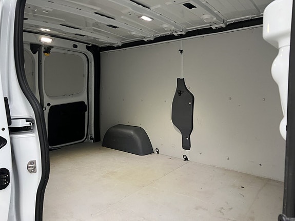 Renault Trafic 10 of 30