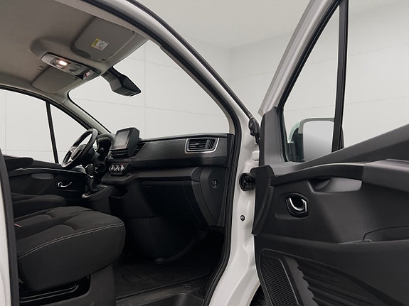 Renault Trafic 27 of 30