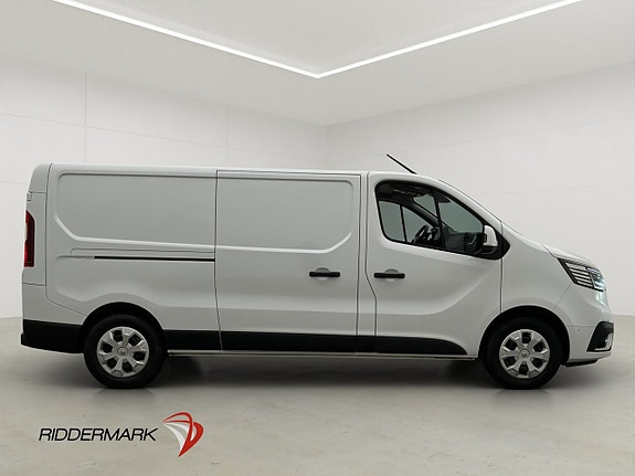 Renault Trafic 2 of 30