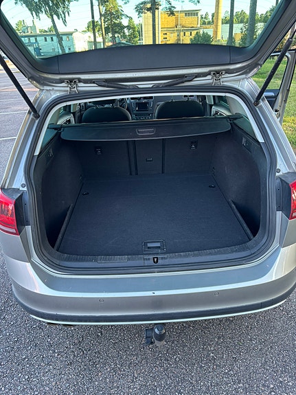 Volkswagen Golf Alltrack 10 of 11