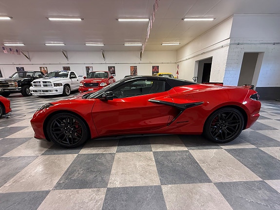Chevrolet Corvette 17 of 26