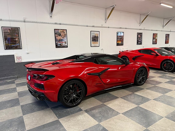 Chevrolet Corvette 10 of 26