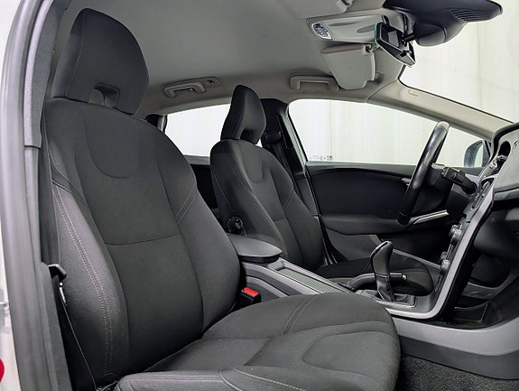 Volvo V40 10 of 14