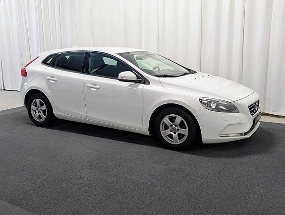 Volvo V40 6 of 14