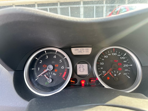 Renault Megane II 8 of 9